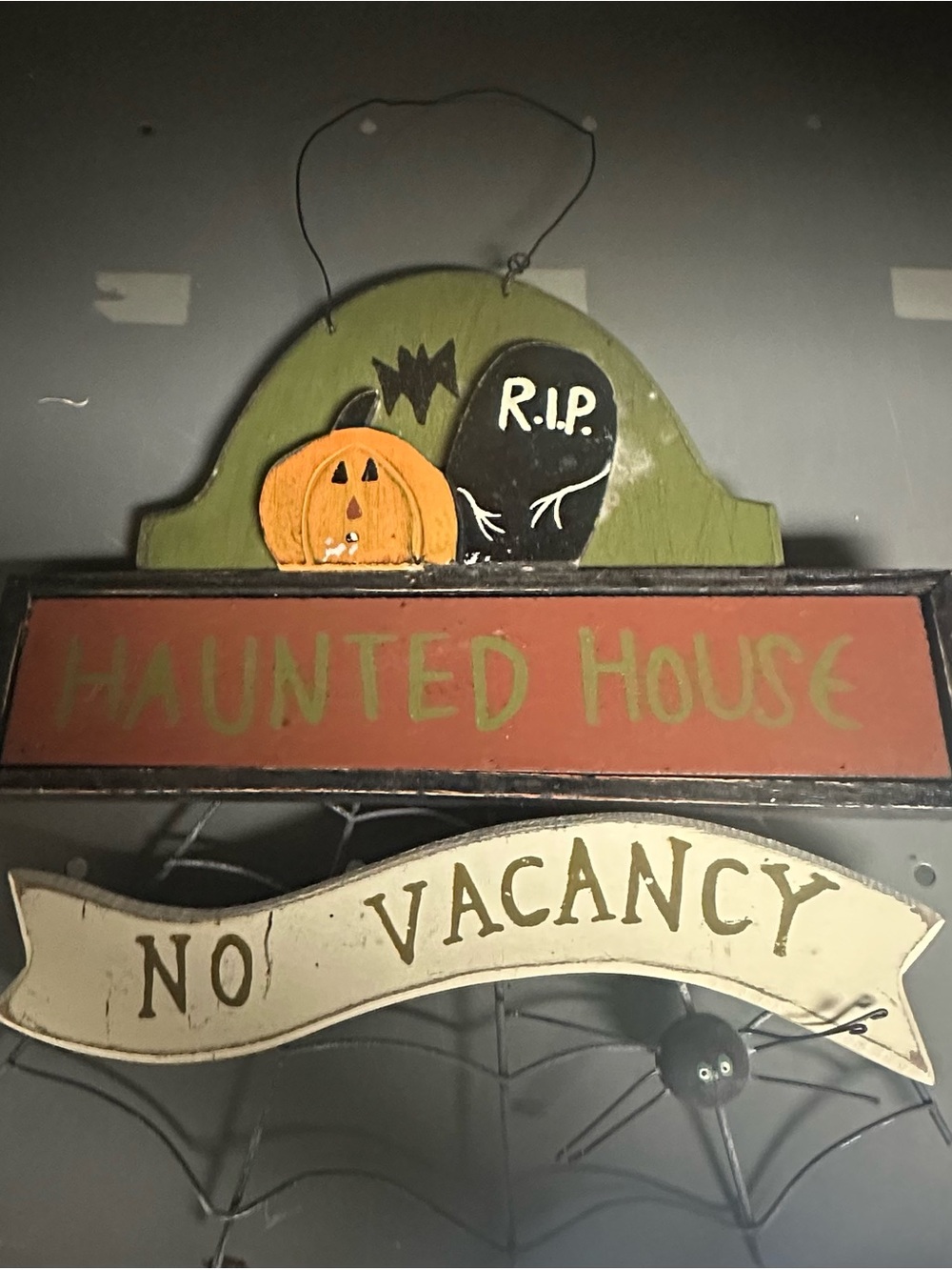 Halloween 'Haunted House' Wall Sign in Orange, Black, Green